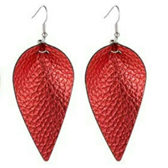 i4 NEW Red  Leaf-Cut Design Earrings - Picture 3 of 5